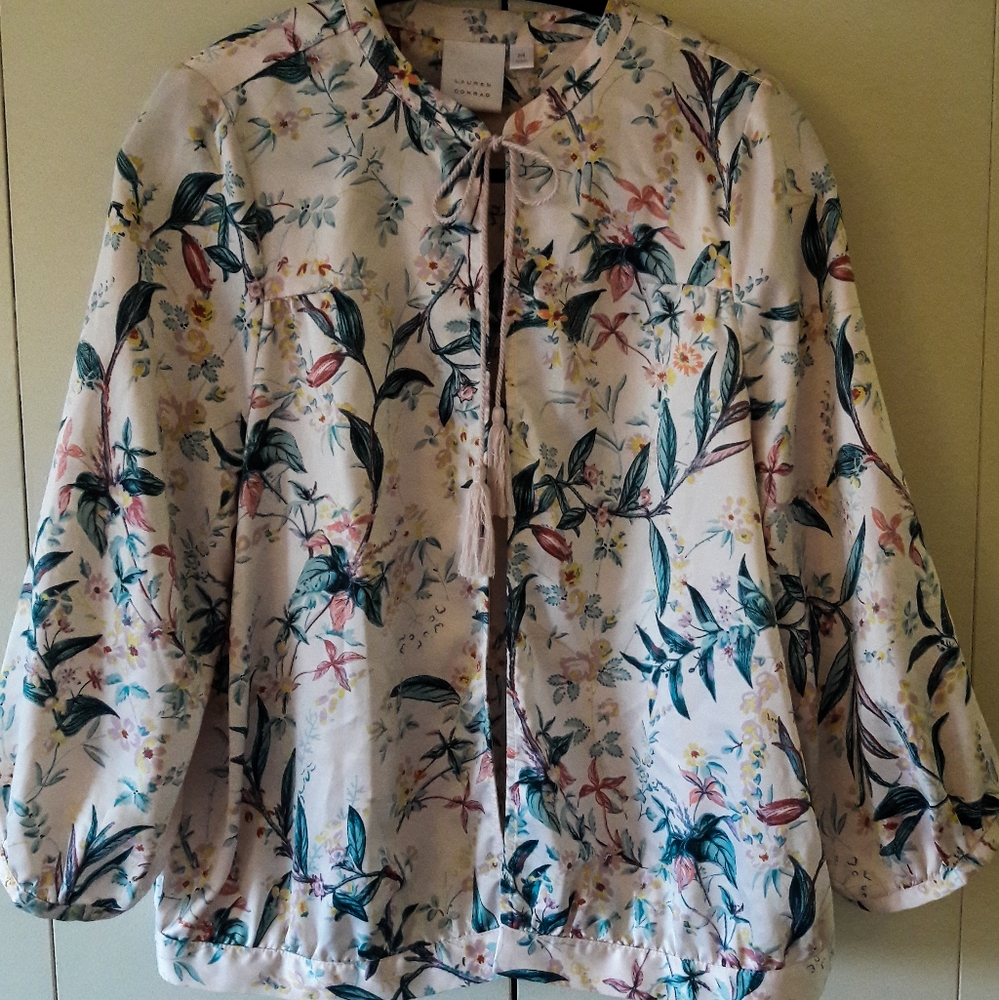 Beautiful LC blouse